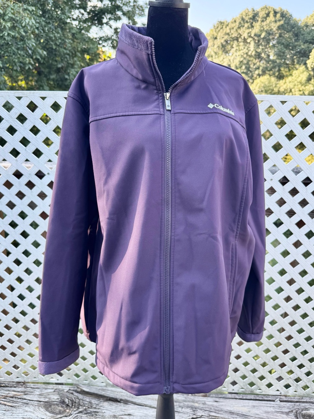 Columbia Women's Acorn Cottage II Softshell Jacket